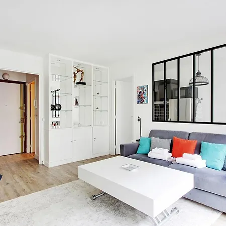 Cmg - Longchamp 16eme Apartment
